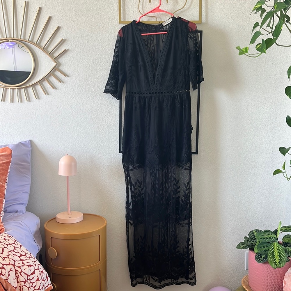 Long lacey black dress